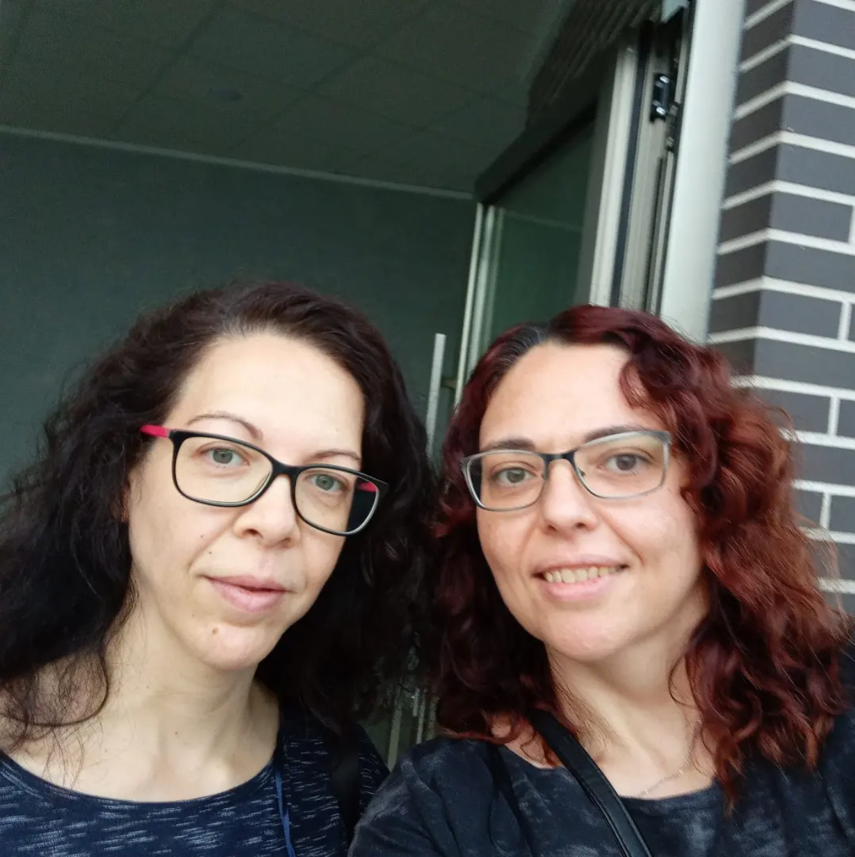 Toñi y Esther